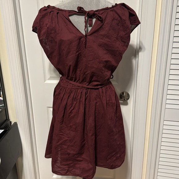 Lauren Conrad Burgundy Embroidered A-Line Midi Dress with Flutter Cap Sleeves LG - Picture 8 of 8